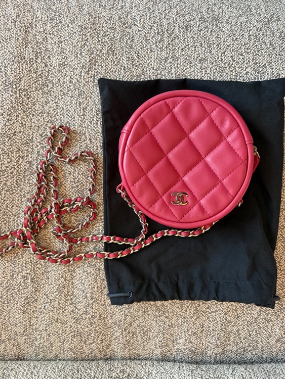 CHANELチェーンショルダー　ピンク（ブランドバッグ）の商品画像 - 査定依頼日：2026年8月24日 - 最高査定価格：150,000円