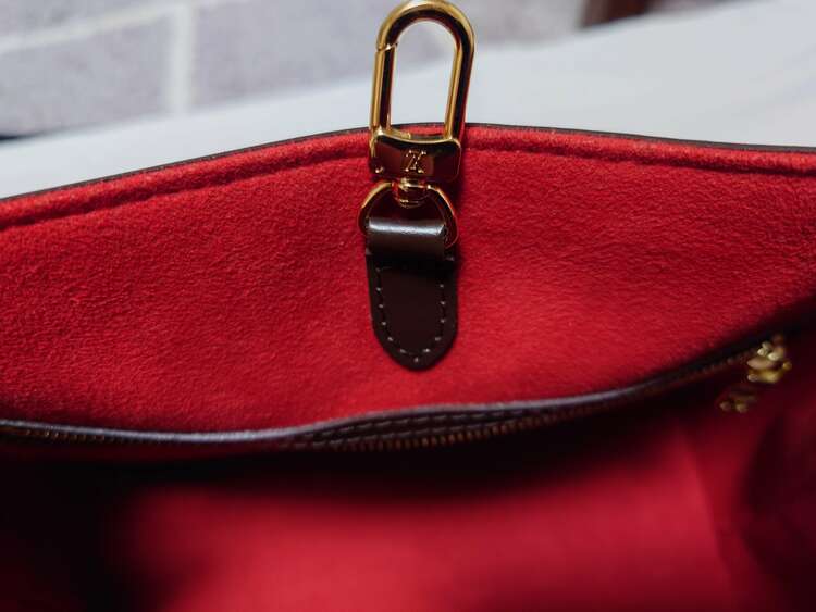 ルイヴィトン ダミエ （ブランドバッグ）の商品画像 - 査定依頼日：2025年2月20日 - 最高査定価格：120,000円