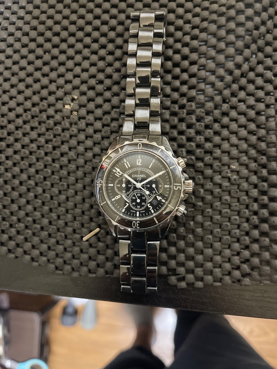 シャネル J12 （高級時計）の商品画像 - 査定依頼日：2025年12月29日 - 最高査定価格：300,000円