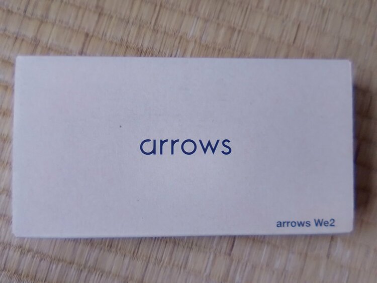 arrows We docomo （スマホ）の商品画像 - 査定依頼日：2026年5月3日 - 最高査定価格：100,000円