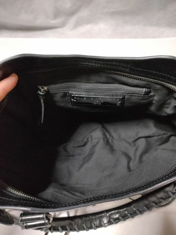 バレンシアガ  （ブランドバッグ）の商品画像 - 査定依頼日：2025年6月4日 - 最高査定価格：55,000円