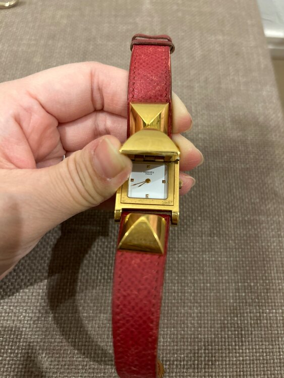 エルメス腕時計（ブランド財布・小物）の商品画像 - 査定依頼日：2025年2月24日 - 最高査定価格：40,000円