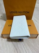 ルイヴィトントリヨンポルトフォイユブラザNM（ブランド財布・小物）の商品画像 - 査定依頼日：2025年3月31日 - 最高査定価格：40,000円