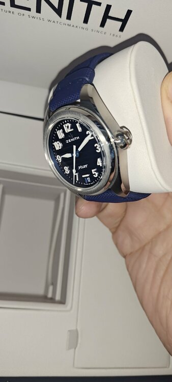 ブティック エディション パイロット オートマティック（高級時計）の商品画像 - 査定依頼日：2026年2月25日 - 最高査定価格：650,000円