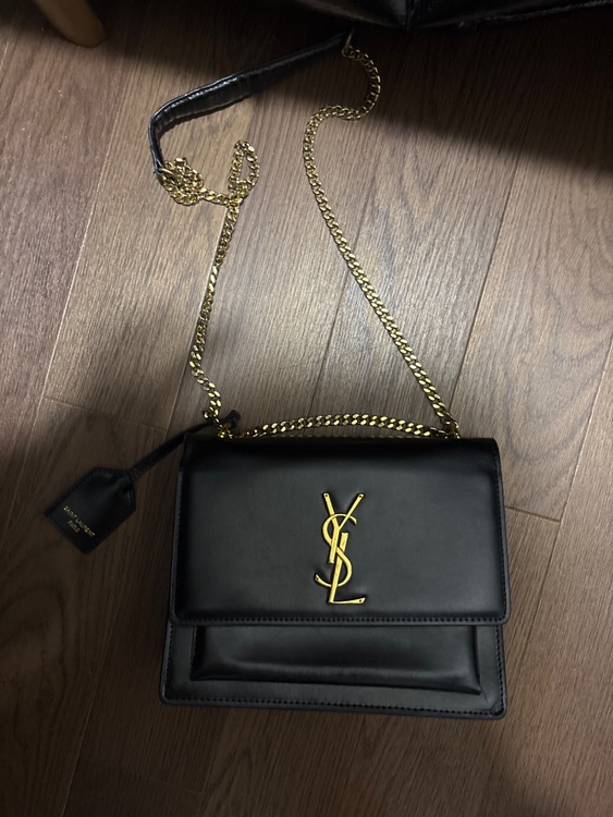 イブサンローラン  （ブランドバッグ）の商品画像 - 査定依頼日：2026年4月3日 - 最高査定価格：160,000円