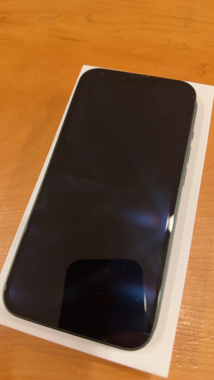 iPhone 13 256GB SIMフリー（スマホ）の商品画像 - 査定依頼日：2025年8月11日 - 最高査定価格：48,000円