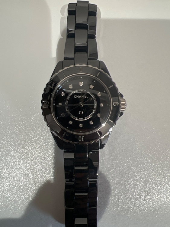 シャネル J12 キャリバー12.2、33M（高級時計）の商品画像 - 査定依頼日：2026年3月16日 - 最高査定価格：600,000円