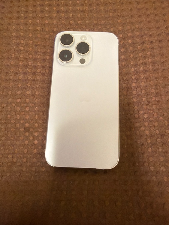 iPhone14pro（スマホ）の商品画像 - 査定依頼日：2026年3月29日 - 最高査定価格：63,000円