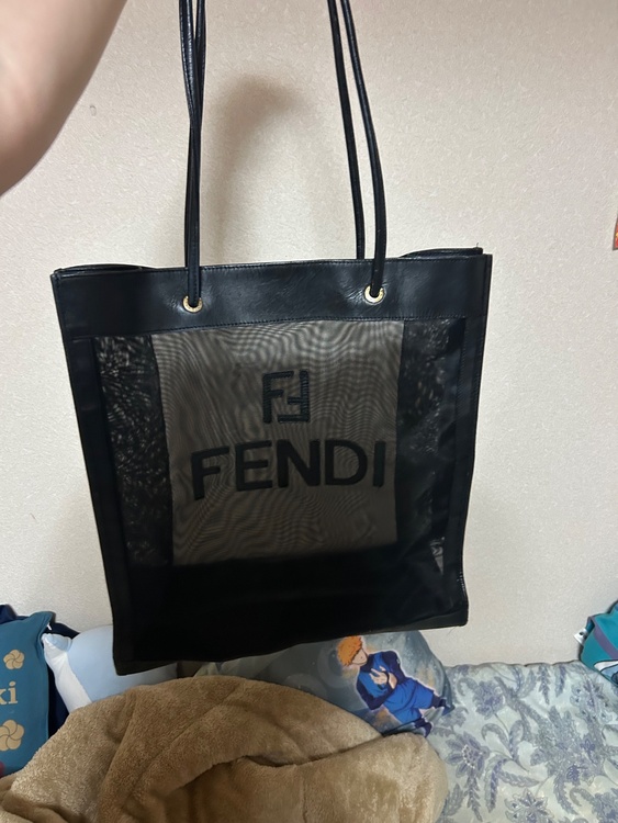 フェンディ（ブランドバッグ）の商品画像 - 査定依頼日：2026年6月1日 - 最高査定価格：35,000円
