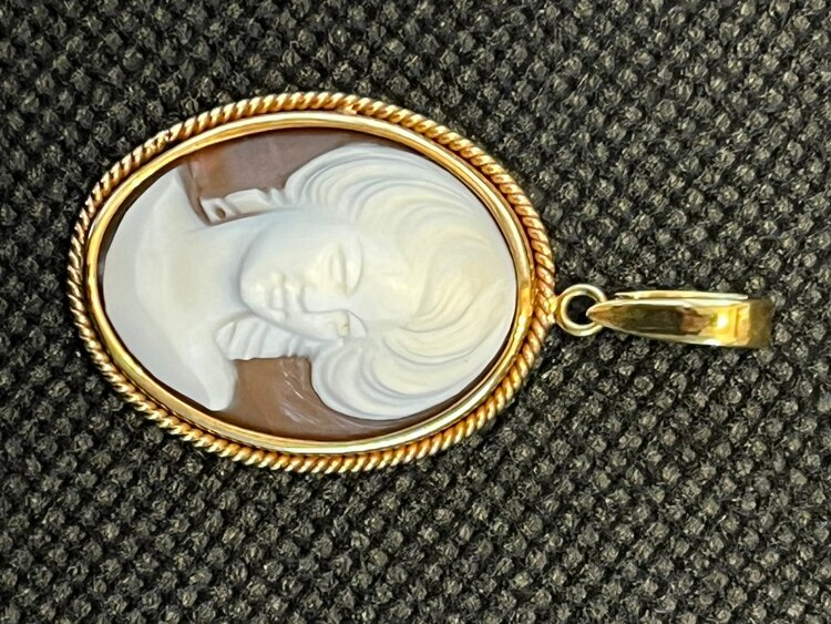 カメオネックレス　K18刻印（金・貴金属）の商品画像 - 査定依頼日：2025年5月6日 - 最高査定価格：60,000円