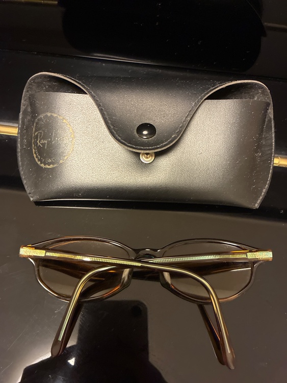 RayBanのサングラス（古着・ファッション）の商品画像 - 査定依頼日：2026年7月18日 - 最高査定価格：2,000円
