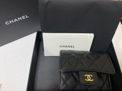 シャネル マトラッセ 三つ折り財布 キャビアスキン（ブランド財布・小物）の商品画像 - 査定依頼日：2023年11月14日 - 最高査定価格：40,000円