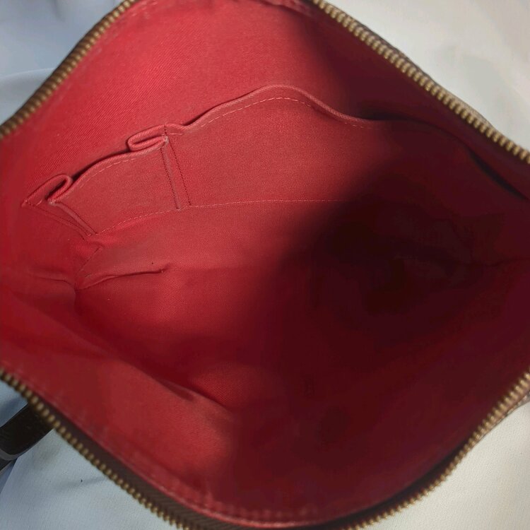  ブルームズベリpm（ブランドバッグ）の商品画像 - 査定依頼日：2026年1月18日 - 最高査定価格：80,000円