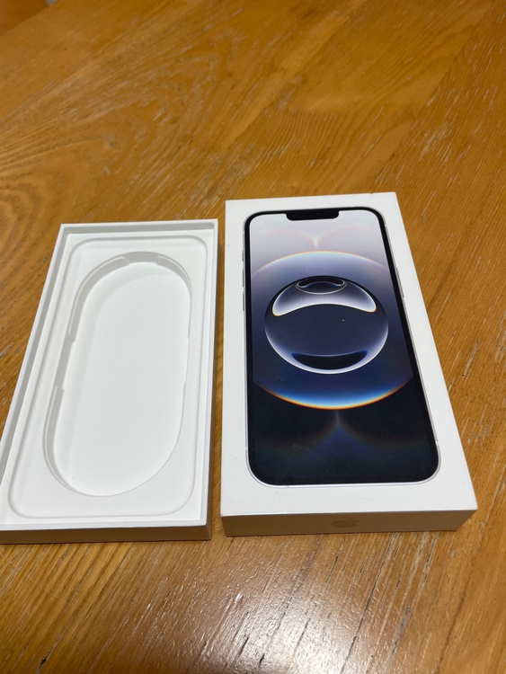 A2782（スマホ）の商品画像 - 査定依頼日：2026年1月24日 - 最高査定価格：35,000円