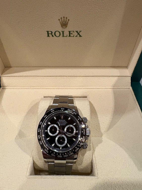 ロレックス デイトナ 116500l（高級時計）の商品画像 - 査定依頼日：2026年1月6日 - 最高査定価格：4,200,000円