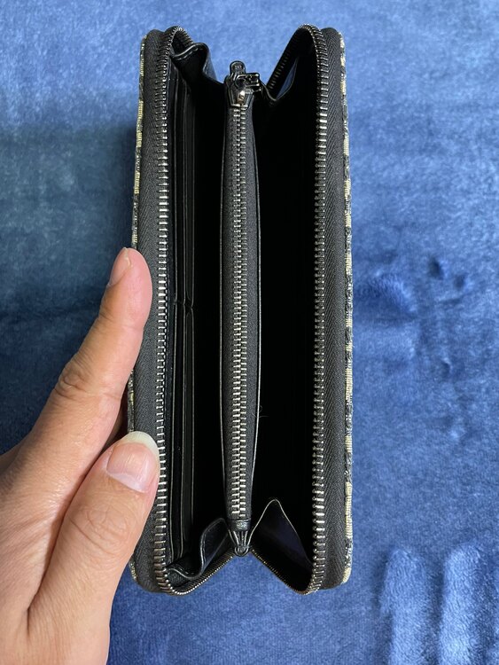 ディオール  （ブランドバッグ）の商品画像 - 査定依頼日：2025年4月29日 - 最高査定価格：45,000円