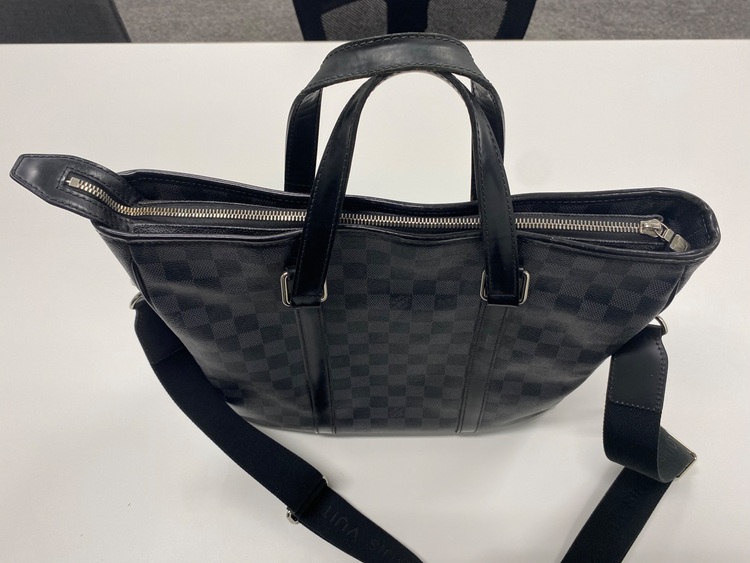 ルイヴィトン ダミエ （ブランドバッグ）の商品画像 - 査定依頼日：2025年6月7日 - 最高査定価格：130,000円