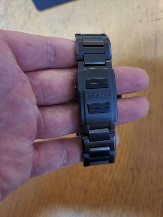 G-SHOCK その他 MTG-B1000（高級時計）の商品画像 - 査定依頼日：2025年2月17日 - 最高査定価格：17,000円