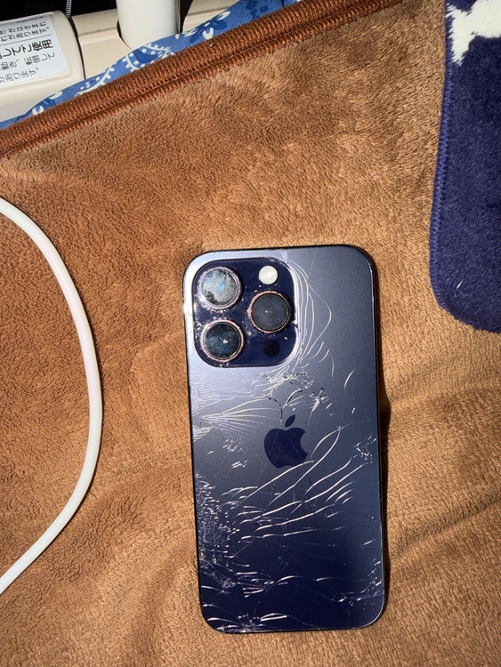iPhone iPhone 14 Pro 128GB au（スマホ）の商品画像 - 査定依頼日：2026年9月2日 - 最高査定価格：39,000円