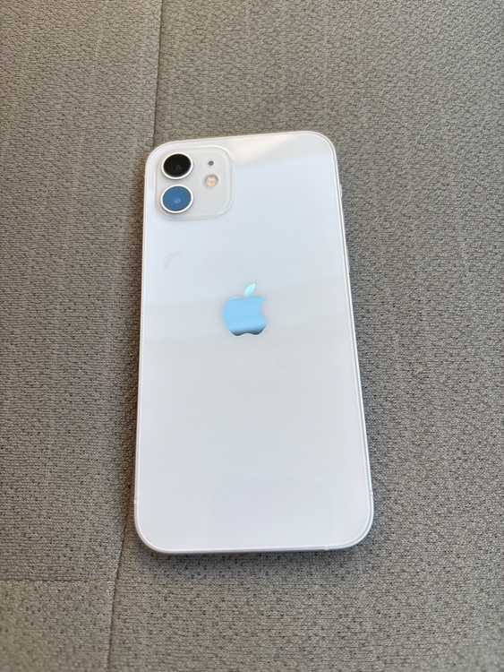 iPhone 12 128GB SIMフリー（スマホ）の商品画像 - 査定依頼日：2026年3月19日 - 最高査定価格：24,000円