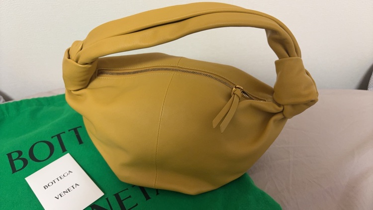 ダブルノット（ブランドバッグ）の商品画像 - 査定依頼日：2025年7月10日 - 最高査定価格：74,000円