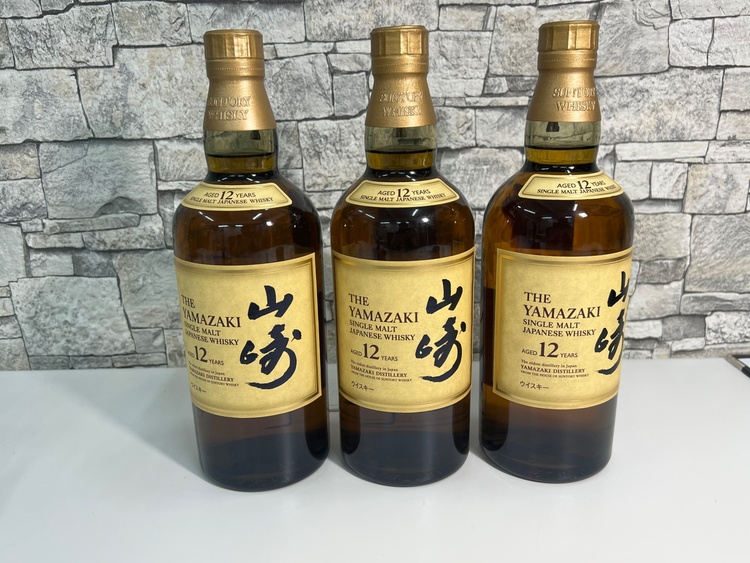 山崎12年（お酒）の商品画像 - 査定依頼日：2026年4月3日 - 最高査定価格：62,100円