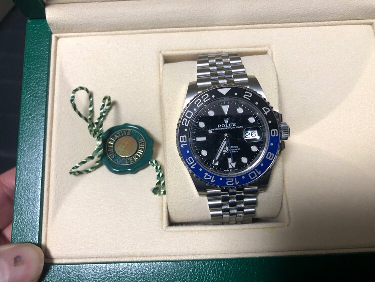 ロレックス GMTマスター 126710blnq（高級時計）の商品画像 - 査定依頼日：2025年5月16日 - 最高査定価格：2,310,000円