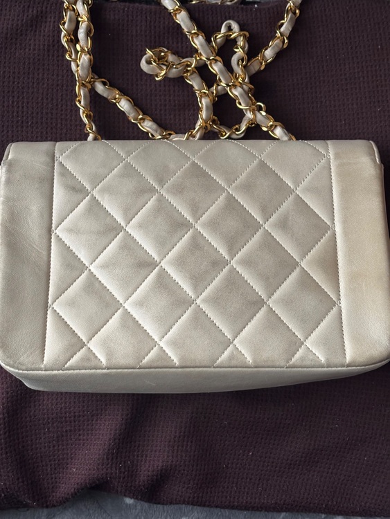 シャネル シャネル(その他) （ブランドバッグ）の商品画像 - 査定依頼日：2025年11月30日 - 最高査定価格：200,000円