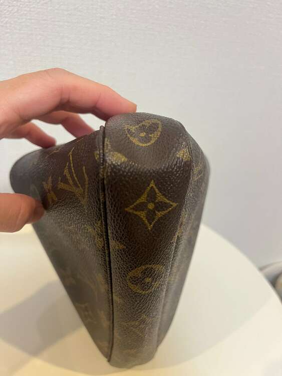 ポシェット アクセソワール（ブランドバッグ）の商品画像 - 査定依頼日：2025年5月22日 - 最高査定価格：45,000円