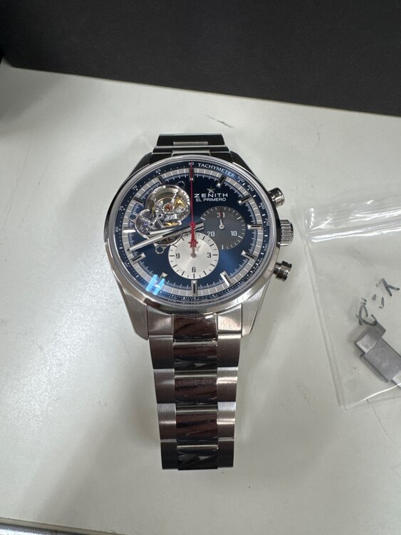 エルプリメロ　クロノマスター（高級時計）の商品画像 - 査定依頼日：2025年5月29日 - 最高査定価格：550,000円