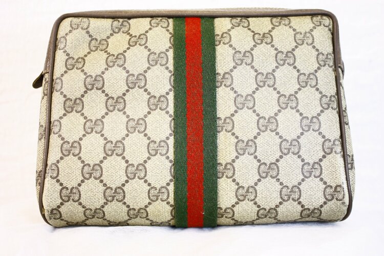 GUCCI GGキャンバス クラッチバッグ PVCレザー シェリーライン 89 01 012（ブランドバッグ）の商品画像 - 査定依頼日：2026年10月8日 - 最高査定価格：5,000円