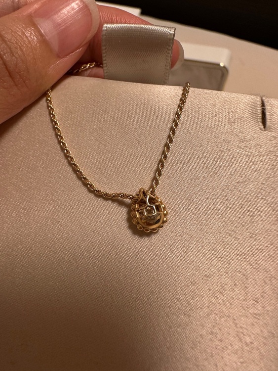 ブシュロン セルパンボエム エクストラスモール ペンダント（金・貴金属）の商品画像 - 査定依頼日：2025年9月19日 - 最高査定価格：320,000円