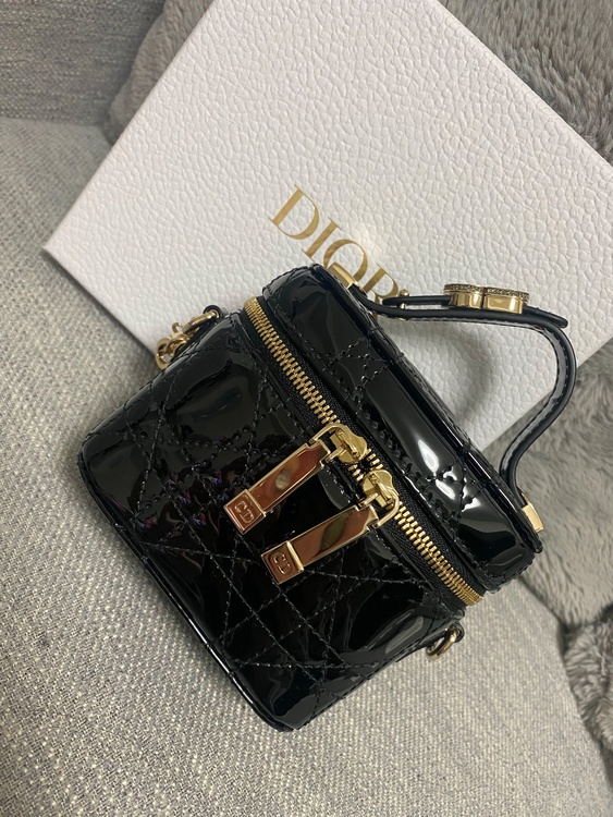 ディオール  （ブランドバッグ）の商品画像 - 査定依頼日：2026年1月18日 - 最高査定価格：95,000円