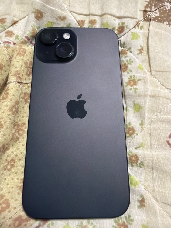 iPhone 15 512GB SIMフリー（スマホ）の商品画像 - 査定依頼日：2026年3月23日 - 最高査定価格：71,000円