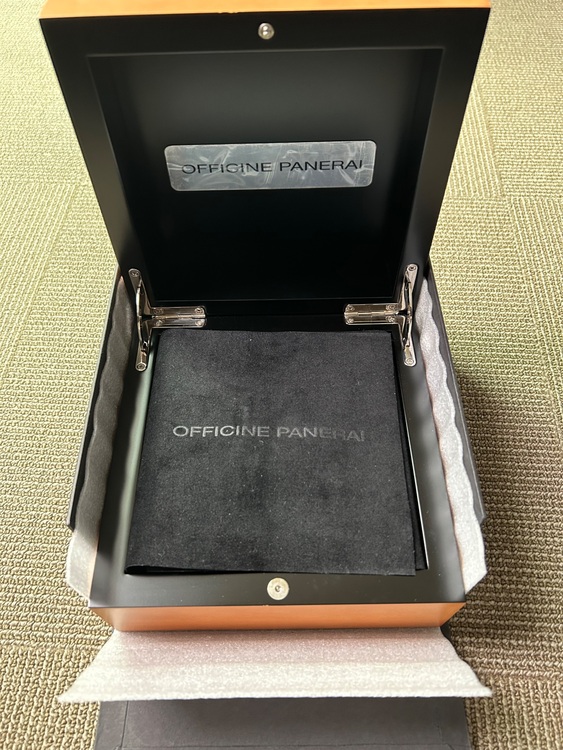 ラジオミール（高級時計）の商品画像 - 査定依頼日：2025年6月30日 - 最高査定価格：1,300,000円