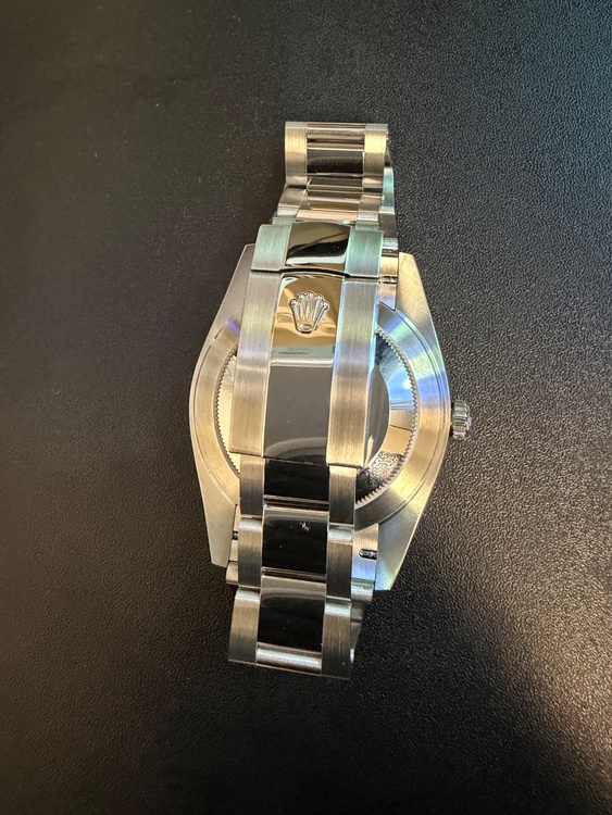 ロレックスデイトジャスト（高級時計）の商品画像 - 査定依頼日：2026年4月4日 - 最高査定価格：1,460,000円