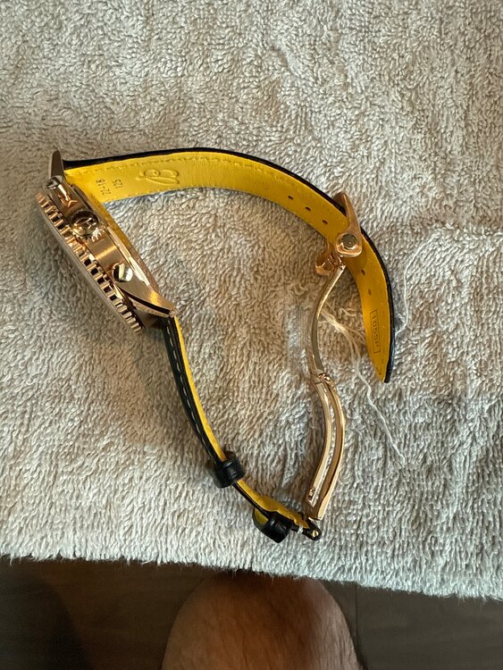 ブライトリング ナビタイマー RB0138211B1P1 ￥（高級時計）の商品画像 - 査定依頼日：2025年5月8日 - 最高査定価格：1,500,000円