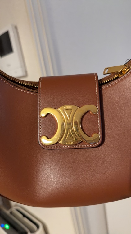 avaミディアム（ブランドバッグ）の商品画像 - 査定依頼日：2026年4月23日 - 最高査定価格：200,000円