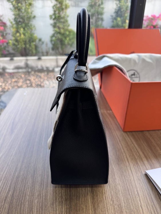 エルメス ケリー （ブランドバッグ）の商品画像 - 査定依頼日：2026年4月22日 - 最高査定価格：3,700,000円