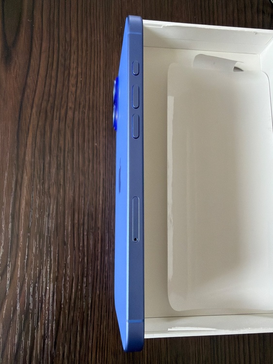 iPhone 16 Plus 256GB SIMフリー（スマホ）の商品画像 - 査定依頼日：2026年2月28日 - 最高査定価格：97,000円