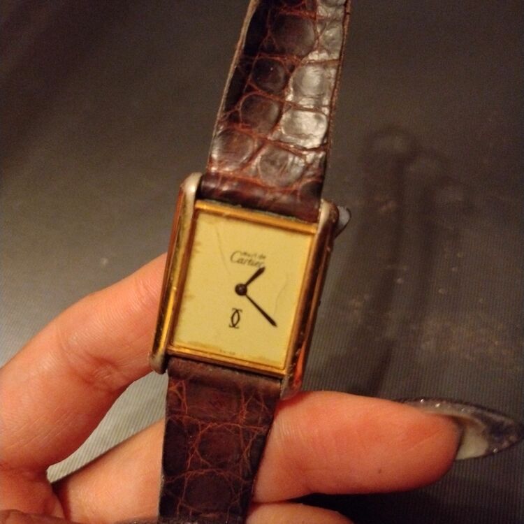カルティエ タンク （高級時計）の商品画像 - 査定依頼日：2025年11月17日 - 最高査定価格：400,000円