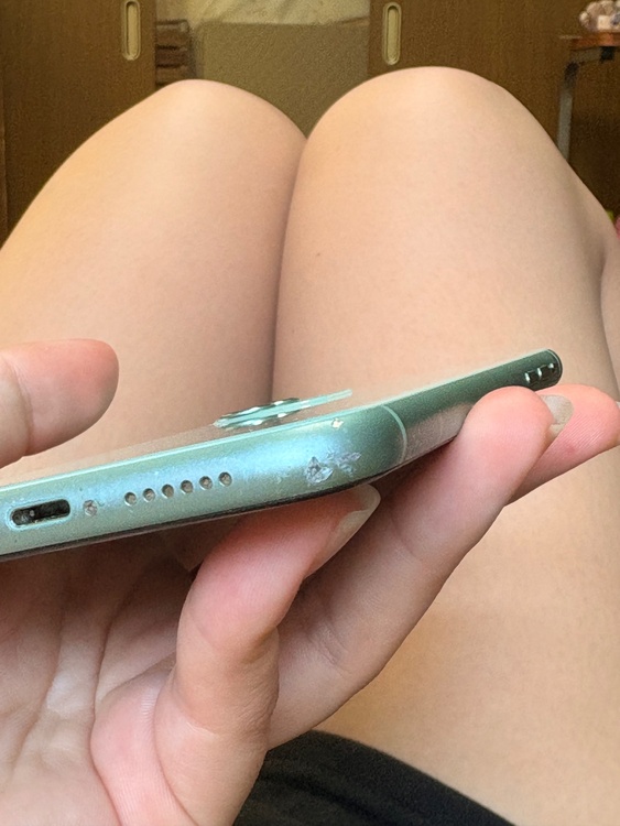 iPhone iPhone11 128GB SIMフリー（スマホ）の商品画像 - 査定依頼日：2026年7月23日 - 最高査定価格：21,000円