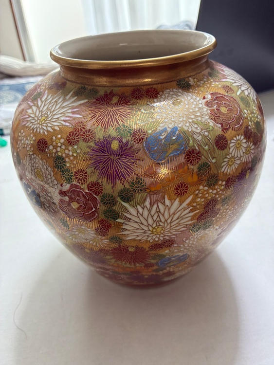 花瓶（美術品・骨董品）の商品画像 - 査定依頼日：2026年8月14日 - 最高査定価格：3,000円