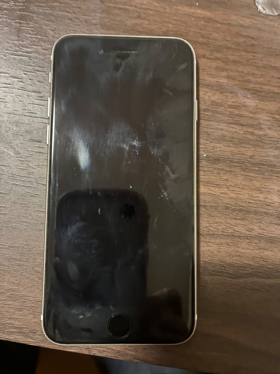 iPhone iPhone SE (第 3 世代) 64GB 楽天モバイル（スマホ）の商品画像 - 査定依頼日：2026年6月24日 - 最高査定価格：20,000円