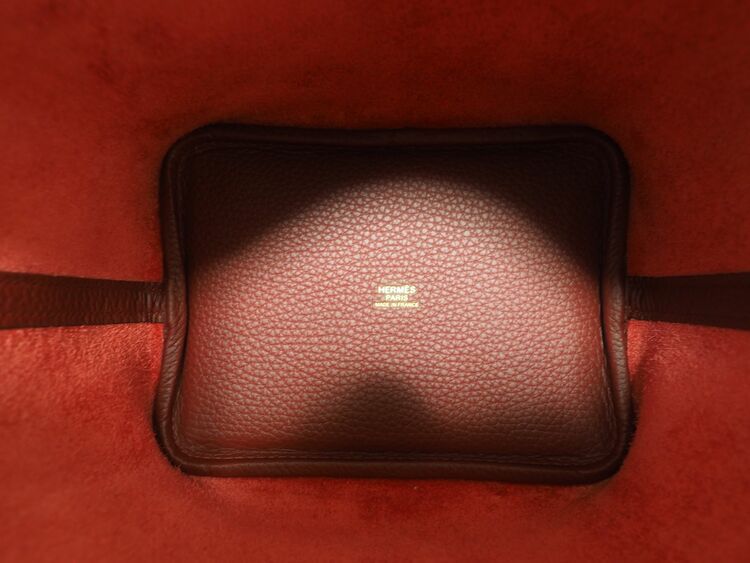 ピコタンロック18（ブランドバッグ）の商品画像 - 査定依頼日：2025年6月27日 - 最高査定価格：480,000円