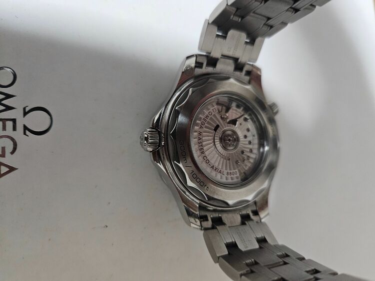 オメガ シーマスター コーアクシャル マスタークロノメーター（高級時計）の商品画像 - 査定依頼日：2025年7月31日 - 最高査定価格：550,000円