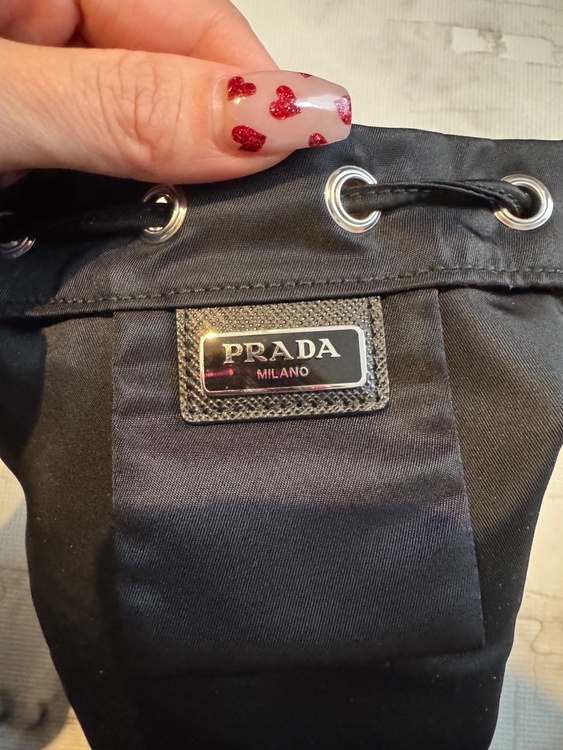 プラダ  （ブランドバッグ）の商品画像 - 査定依頼日：2025年12月20日 - 最高査定価格：50,000円