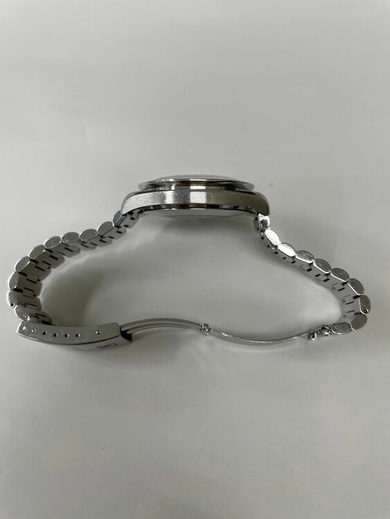 オメガスピードマスターオートマチック（高級時計）の商品画像 - 査定依頼日：2025年9月10日 - 最高査定価格：420,000円