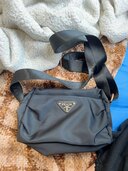 プラダ  （ブランドバッグ）の商品画像 - 査定依頼日：2024年12月24日 - 最高査定価格：3,000円