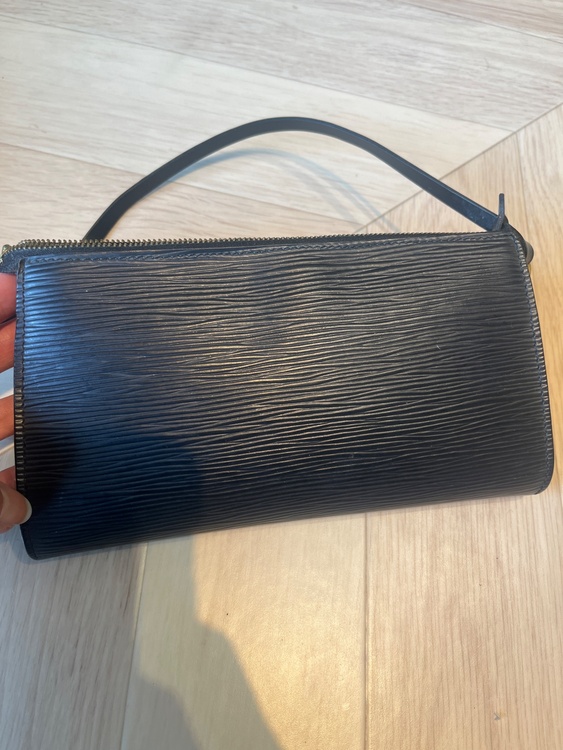 バック（ブランドバッグ）の商品画像 - 査定依頼日：2026年2月15日 - 最高査定価格：55,000円